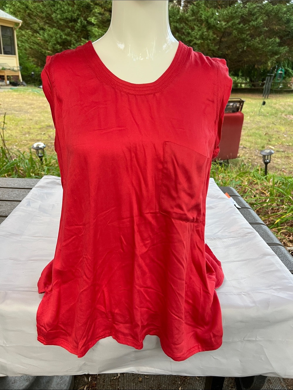 J. Peterman Red Sleeveless Pocket Tank
